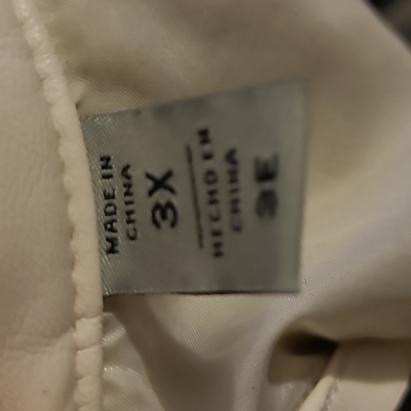 Levis White Faux Leather Jacket - Picture 6 of 8